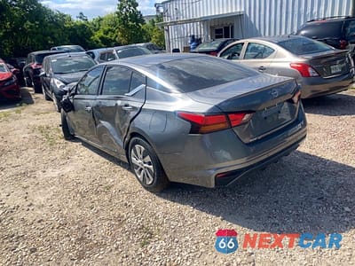 Trzecie zdjęcie samochodu z tyłu: 2023 NISSAN ALTIMA S VIN:1N4BL4BV1PN386270 - miniatura