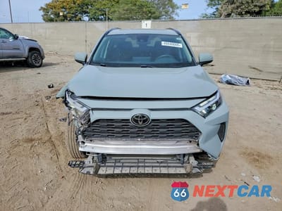 Piąte zdjęcie samochodu w środku: 2022 TOYOTA RAV4 XLE VIN:2T3W1RFV9NW192018 - miniatura