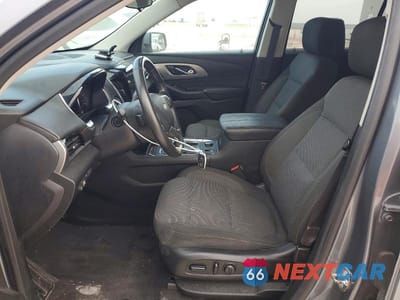 Zdjęcie 7 z 12 samochodu: 2019 CHEVROLET TRAVERSE LT VIN:1GNERGKWXKJ115263 - miniatura