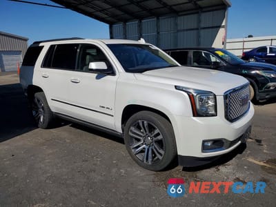 Czwarte zdjęcie samochodu z boku: 2017 GMC YUKON DENALI VIN:1GKS2CKJ5HR195437 - miniatura