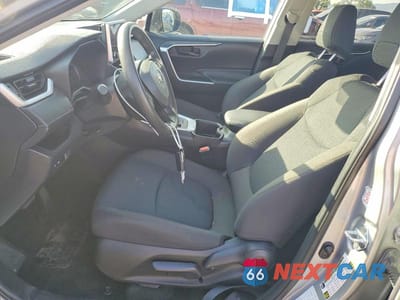 Zdjęcie 7 z 13 samochodu: 2024 TOYOTA RAV4 LE VIN:2T3F1RFV1RW436279 - miniatura