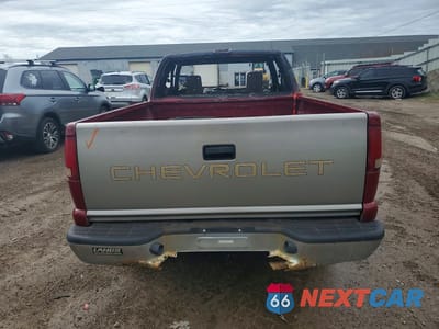 Zdjęcie 6 z 11 samochodu: 2002 CHEVROLET S TRUCK S10 VIN:1GCDT19W328197157 - miniatura
