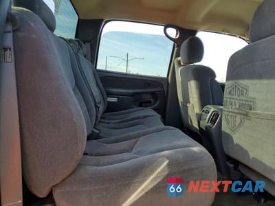 Zdjęcie 11 z 13 samochodu: 2003 CHEVROLET SILVERADO K1500 HEAVY DUTY VIN:1GCGK13U43F117238 - miniatura