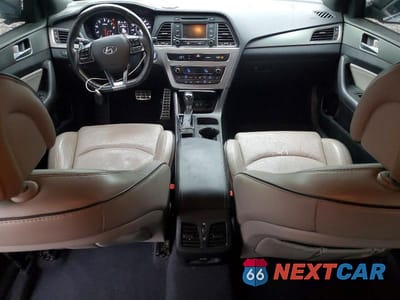Zdjęcie 8 z 12 samochodu: 2015 HYUNDAI SONATA SPORT 2.0T VIN:5NPE34AB7FH039992 - miniatura