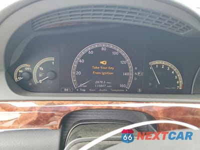 Zdjęcie 9 z 13 samochodu: 2008 MERCEDES-BENZ S 550 VIN:WDDNG71X28A196489 - miniatura