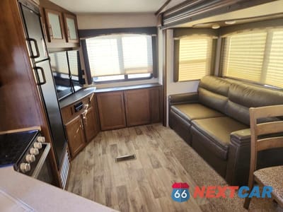 Zdjęcie 6 z 10 samochodu: 2019 KEYSTONE COUGAR CAMPER VIN:4YDF25R21KV505781 - miniatura