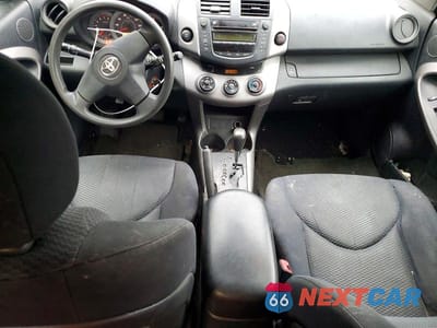 Zdjęcie 8 z 13 samochodu: 2006 TOYOTA RAV4 SPORT VIN:JTMBD32V165002276 - miniatura