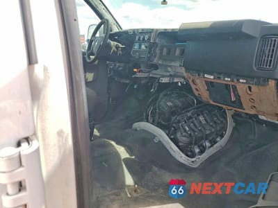Zdjęcie 8 z 14 samochodu: 2018 CHEVROLET EXPRESS G2500 VIN:1GCWGAFG6J1318863 - miniatura