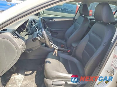 Zdjęcie 7 z 11 samochodu: 2018 VOLKSWAGEN JETTA SE VIN:3VWDB7AJ8JM261707 - miniatura