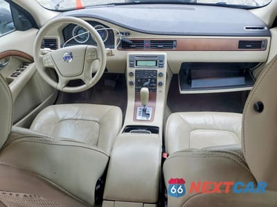 Zdjęcie 8 z 13 samochodu: 2010 VOLVO XC70 3.2 VIN:YV4960BZ5A1090594 - miniatura