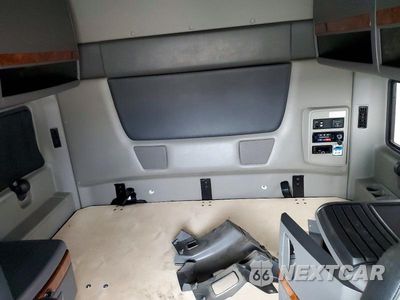 Zdjęcie 6 z 10 samochodu: 2022 INTERNATIONAL LT625 SEMI TRUCK VIN:3HSDZAPR9NN544519 - miniatura