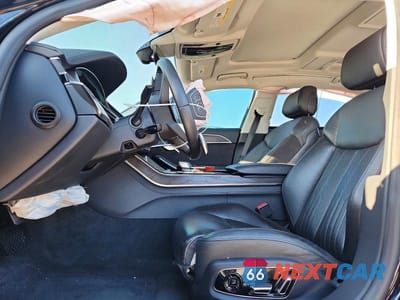 Zdjęcie 7 z 12 samochodu: 2020 AUDI A8 L VIN:WAU8EAF8XLN004052 - miniatura