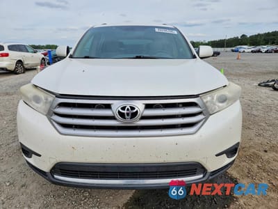 Piąte zdjęcie samochodu w środku: 2013 TOYOTA HIGHLANDER BASE VIN:5TDZA3EH5DS045099 - miniatura