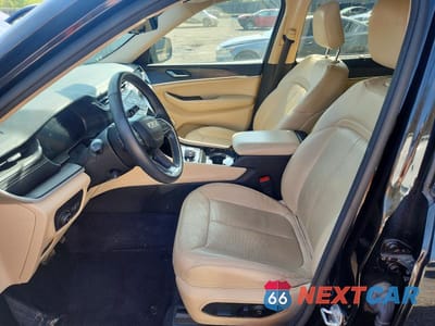 Zdjęcie 7 z 14 samochodu: 2022 JEEP GRAND CHEROKEE VIN:1C4RJKBGXN8565357 - miniatura