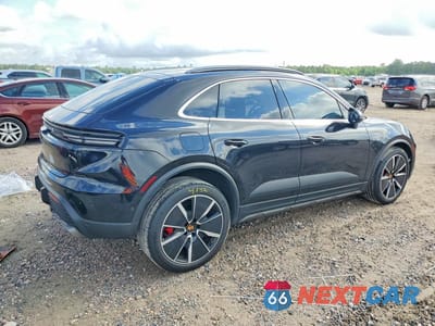 Trzecie zdjęcie samochodu z tyłu: 2025 PORSCHE MACAN 4S VIN:WP1AB2XA3SL151436 - miniatura
