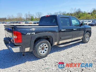 Trzecie zdjęcie samochodu z tyłu: 2011 CHEVROLET SILVERADO K1500 LT VIN:3GCPKSEA8BG302978 - miniatura