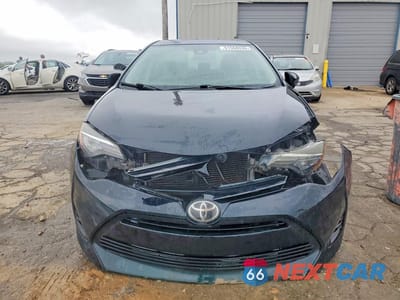 Piąte zdjęcie samochodu w środku: 2017 TOYOTA COROLLA LE VIN:2T1BURHEXHC835025 - miniatura