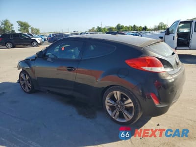 Drugie zdjęcie samochodu z przodu: 2016 HYUNDAI VELOSTER BASE VIN:KMHTC6AD4GU249022 - miniatura