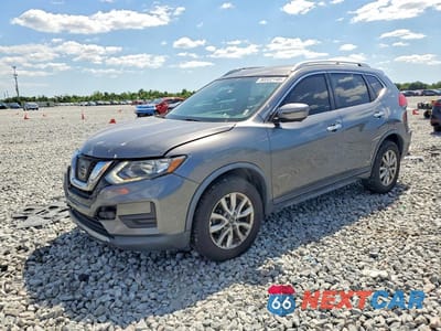 2017 NISSAN ROGUE SV KNMAT2MV3HP610488 - główne zdjęcie licytacji z USA - miniatura
