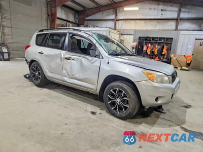 Czwarte zdjęcie samochodu z boku: 2008 TOYOTA RAV4 BASE VIN:JTMBD33V786083702 - miniatura