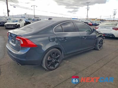 Trzecie zdjęcie samochodu z tyłu: 2016 VOLVO S60 PREMIER VIN:YV126MFK3G2407441 - miniatura