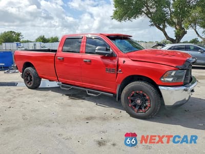 Czwarte zdjęcie samochodu z boku: 2016 RAM 2500 ST VIN:3C6UR4HL0GG138700 - miniatura
