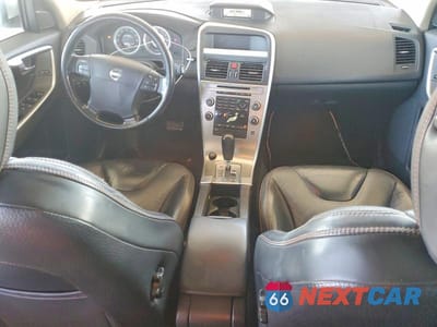 Zdjęcie 8 z 12 samochodu: 2010 VOLV XC60 T6 VIN:YV4992DZ6A2033167 - miniatura