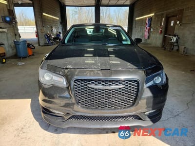 Piąte zdjęcie samochodu w środku: 2021 CHRYSLER 300 TOURING VIN:2C3CCARG6MH509252 - miniatura