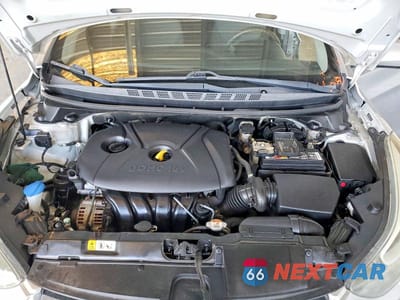 Zdjęcie 11 z 12 samochodu: 2016 HYUNDAI ELANTRA SE VIN:5NPDH4AE8GH717240 - miniatura
