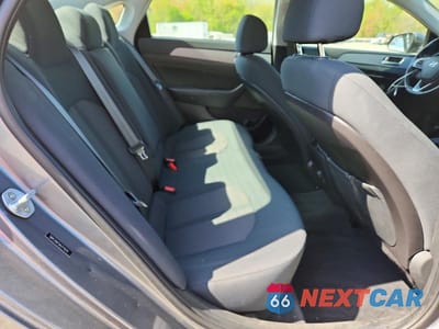 Zdjęcie 10 z 12 samochodu: 2019 HYUNDAI SONATA SEL VIN:5NPE34AF5KH771079 - miniatura