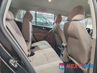 Zdjęcie 11 z 13 samochodu: 2010 VOLKSWAGEN TIGUAN SE VIN:WVGBV7AX5AW522535 - miniatura