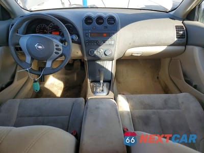 Zdjęcie 8 z 12 samochodu: 2010 NISSAN ALTIMA VIN:1N4AL2AP0AN472793 - miniatura