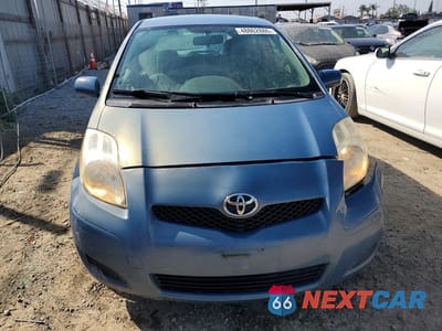 Piąte zdjęcie samochodu w środku: 2009 TOYOTA YARIS BASE VIN:JTDJT903295246798 - miniatura