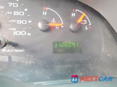 Zdjęcie 9 z 13 samochodu: 2008 FORD E150 UTILITY / SERVICE VAN VIN:1FTNE14L98DA33780 - miniatura