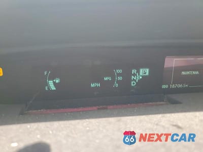 Zdjęcie 9 z 12 samochodu: 2012 TOYOTA PRIUS TWO VIN:JTDKN3DU2C5398229 - miniatura
