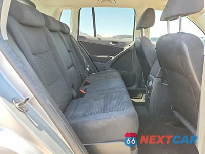Zdjęcie 10 z 12 samochodu: 2010 VOLKSWAGEN TIGUAN SE VIN:WVGBV7AX6AW523838 - miniatura