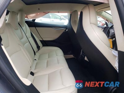 Zdjęcie 10 z 13 samochodu: 2018 TESLA MODEL S VIN:5YJSA1E24JF263228 - miniatura