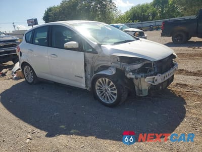 Czwarte zdjęcie samochodu z boku: 2017 FORD C-MAX SE VIN:1FADP5AU5HL114328 - miniatura