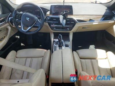Zdjęcie 8 z 12 samochodu: 2019 BMW 530 I VIN:WBAJA5C55KWW22094 - miniatura