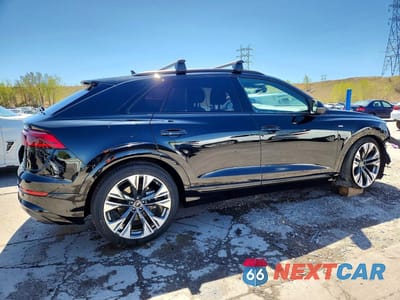 Trzecie zdjęcie samochodu z tyłu: 2025 AUDI Q8 PREMIUM PLUS S-LINE VIN:WA1EVBF11SD037535 - miniatura