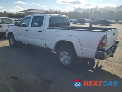 Drugie zdjęcie samochodu z przodu: 2015 TOYOTA TACOMA V6 VIN:3TMMU4FN7FM074120 - miniatura