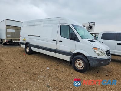 Czwarte zdjęcie samochodu z boku: 2012 MERCEDES-BENZ SPRINTER 2500 VIN:WD3PE8CB5C5709732 - miniatura