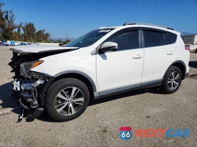 2018 TOYOTA RAV4 XLE JTMWFREV1JJ173457 - główne zdjęcie licytacji z USA - miniatura