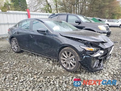 Czwarte zdjęcie samochodu z boku: 2026 MAZDA 3 PREFERRED VIN:JM1BPACL7T1862596 - miniatura
