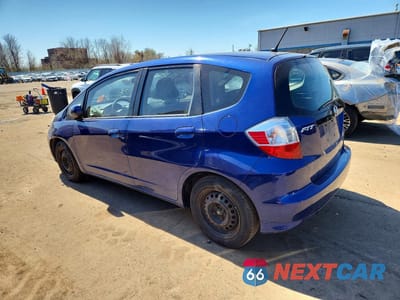 Drugie zdjęcie samochodu z przodu: 2013 HONDA FIT VIN:JHMGE8H33DC017438 - miniatura