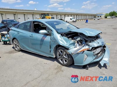 Czwarte zdjęcie samochodu z boku: 2017 TOYOTA PRIUS THREE TOURING VIN:JTDKARFU6H3040016 - miniatura