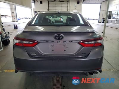 Zdjęcie 6 z 12 samochodu: 2022 TOYOTA CAMRY SE VIN:4T1G11AK4NU038117 - miniatura