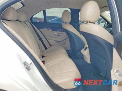 Zdjęcie 10 z 12 samochodu: 2017 MERCEDES-BENZ C 300 VIN:55SWF4JB4HU216204 - miniatura