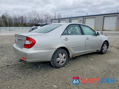 Trzecie zdjęcie samochodu z tyłu: 2003 TOYOTA CAMRY LE VIN:4T1BE32K63U669070 - miniatura