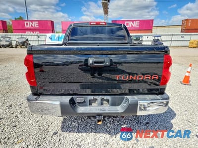 Zdjęcie 6 z 13 samochodu: 2016 TOYOTA TUNDRA CREWMAX SR5 VIN:5TFEM5F18GX105748 - miniatura